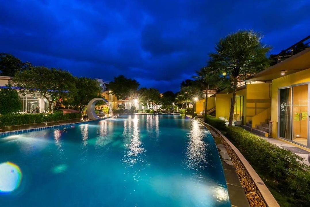 Bangkok.Grand.Resort Bang Bo Exterior foto