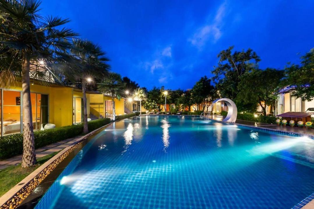 Bangkok.Grand.Resort Bang Bo Exterior foto