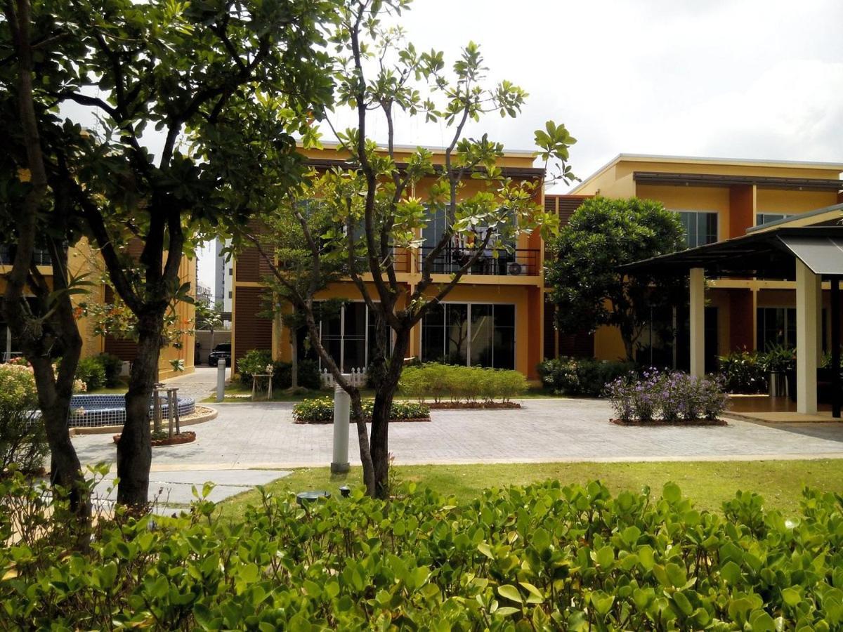 Bangkok.Grand.Resort Bang Bo Exterior foto